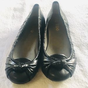 New Black flats